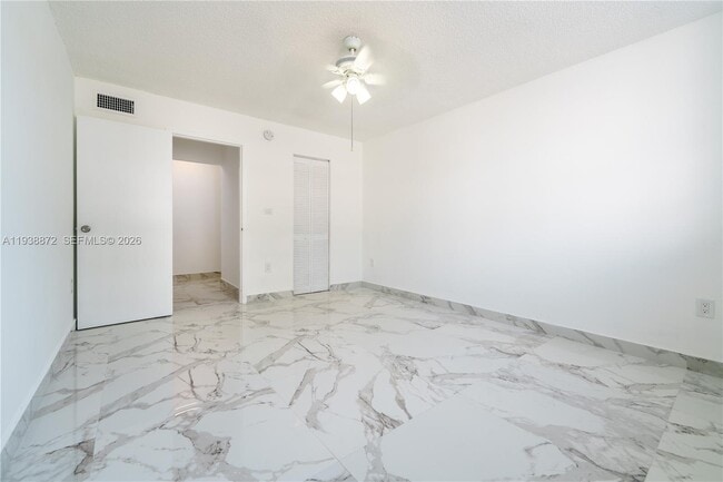 Photo - 720 Collins Ave Unit 208