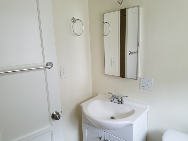 Photo - 1520 Marine Ave Unidad 1