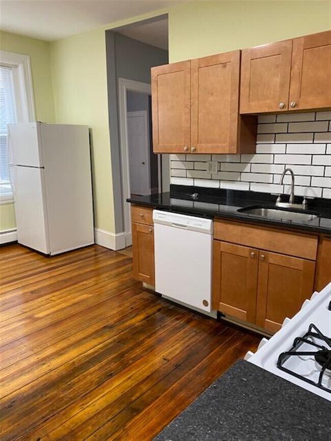 Photo - 119 Harvard St Unit 6