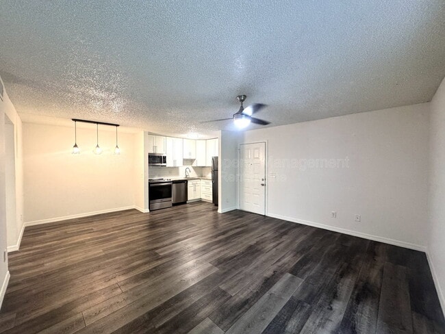 Photo - 2452 Oak Park Way