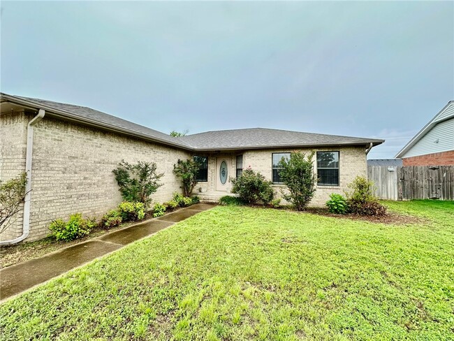 Photo - 2311 W Willow St