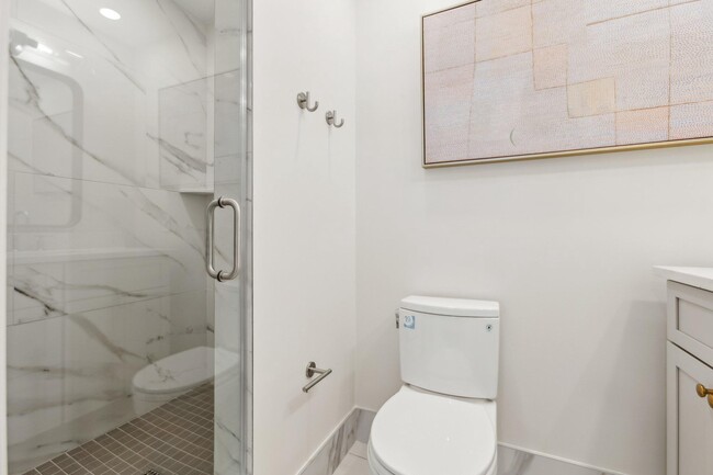 Photo - 1641 R St NW