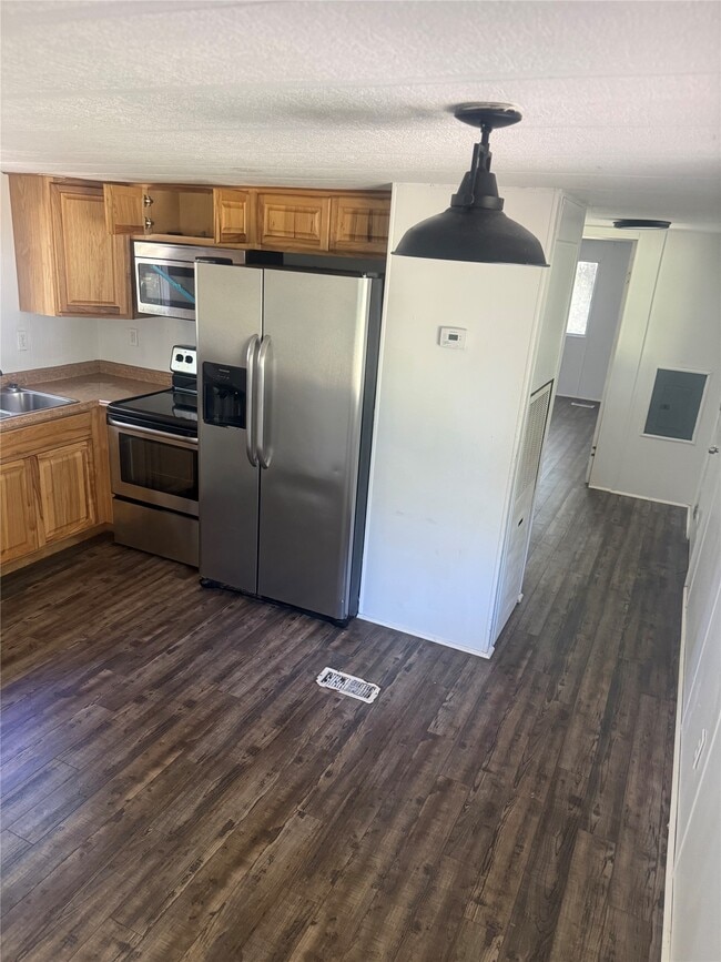 Photo - 933 S Pine Lake Rd