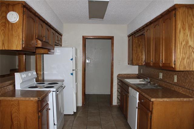 Photo - 613 NW Renfro St