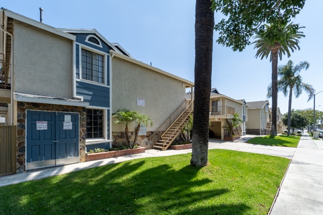 Photo - 322 S Claudina St Unidad 00