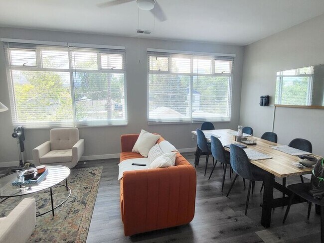 Photo - 1621 W Colorado Ave Unit A