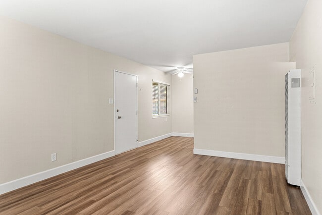 Photo - 2555 Sir Francis Drake Blvd Unit 1