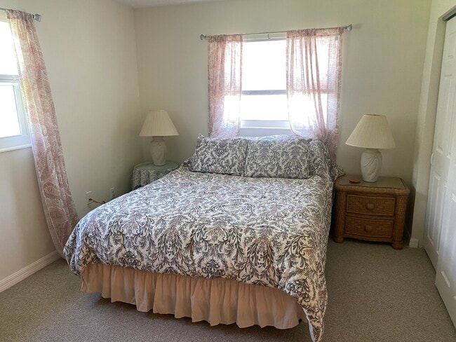 Photo - 605 Ravenna St