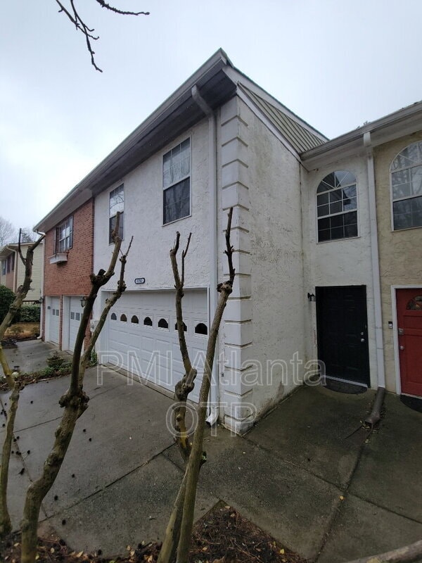 Building Photo - 1782 Millview Dr NE