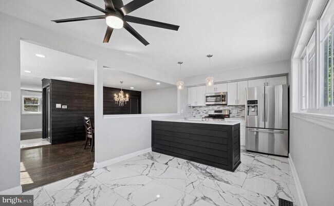 Photo - 7256 Shalkop St