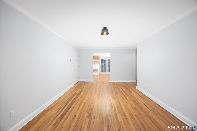 Photo - 9 Windell Pl Unit 9
