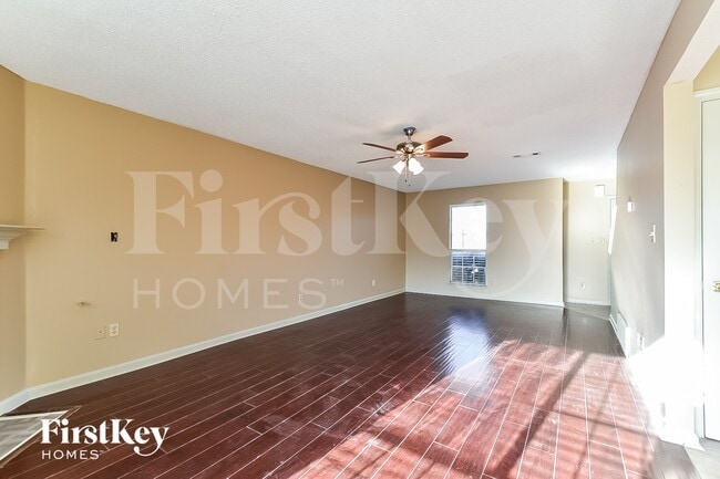 7749 Roxshire Cove