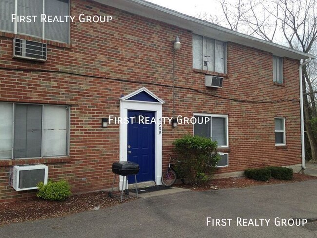 2 Bedroom, 1 Bath 1st Floors Apartment, Mo... - 2 Bedroom, 1 Bath 1st Floors Apartment, Mo... Unit Apt. 10