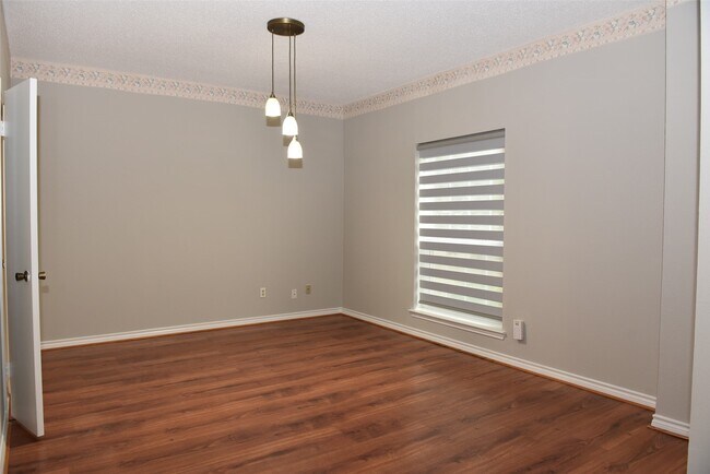 Photo - 2822 Grants River Cir