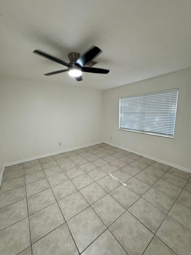 Photo - 4757 Myrtle Dr