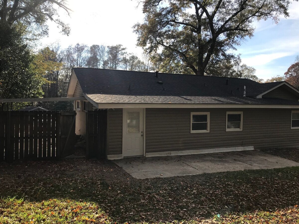 Photo - **UPCOMING**3 Bedroom / 2 Bathroom Home fo...