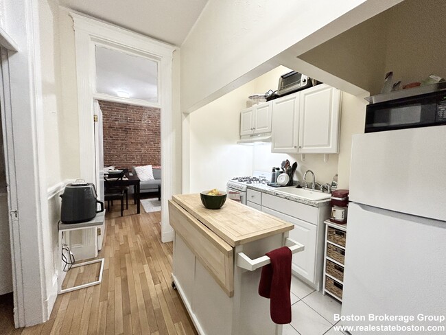 Photo - 39 Hemenway St Unidad #2 Rental