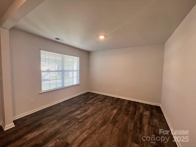 Photo - 7868 Whispering Strm Dr