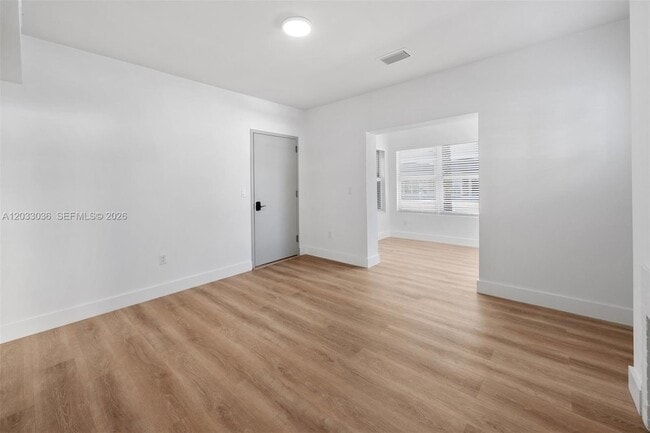 Photo - 403 SW 12th Ave Unit 3