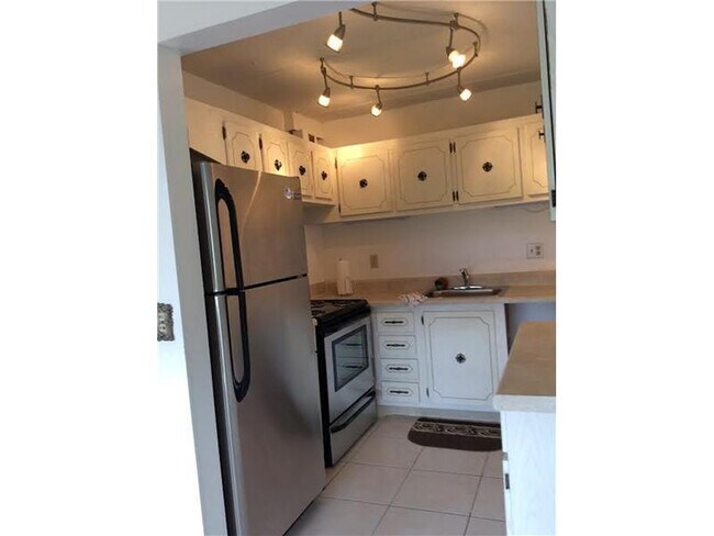 Photo - 500 Village Green Cir W Unit 107