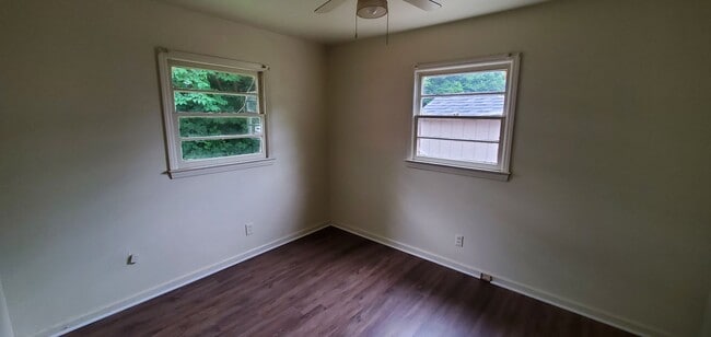 Photo - 2503 1/2 Campbell Street