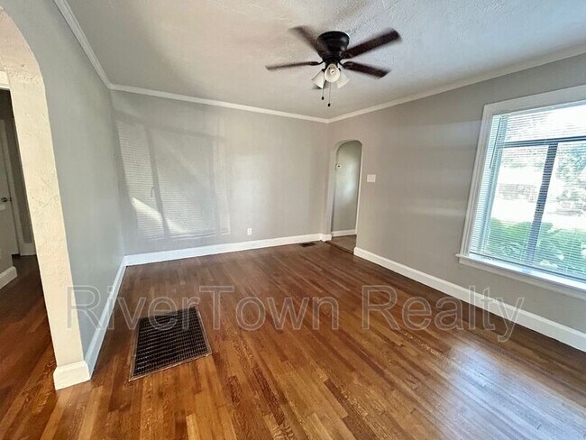 Photo - 2407 Larose Ave