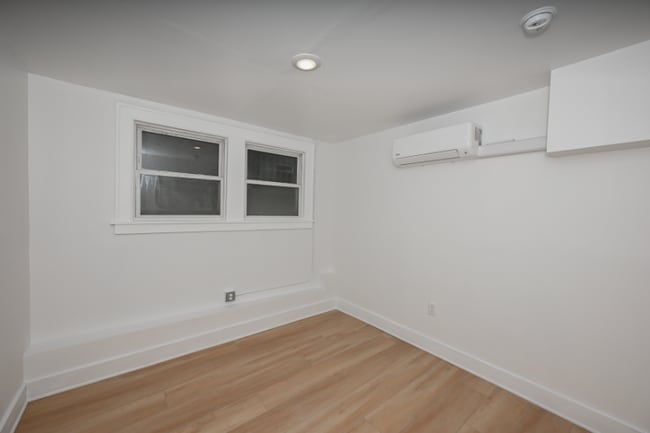 Photo - 1384 W 83rd St Unidad 401