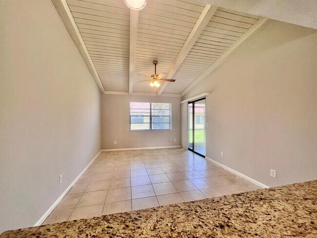463 Glenwood Dr
