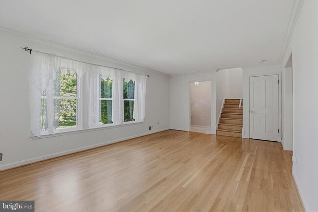 Photo - 7607 Maryknoll Ave