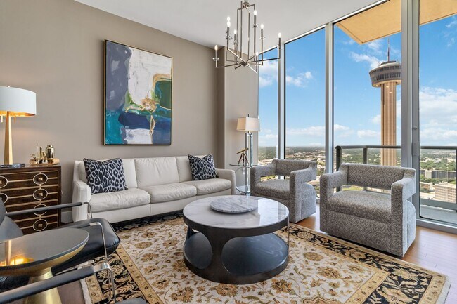 Photo - 610 E Market St