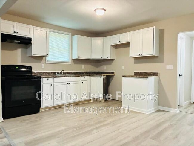 Photo - 1100 Spann St