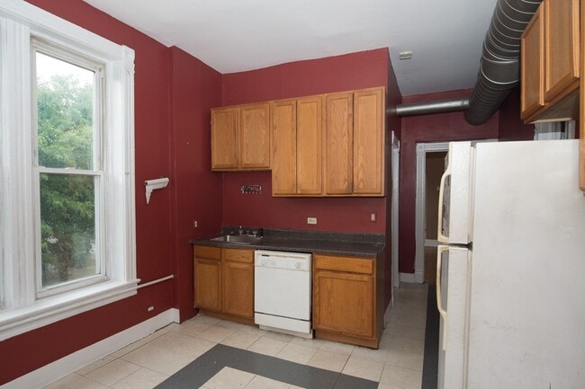 Photo - 1056 N Rockwell St Unit M02R