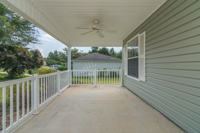 Photo - 168 Cabana Way