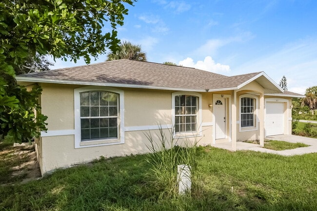 Photo - 2831 2nd Ave SE