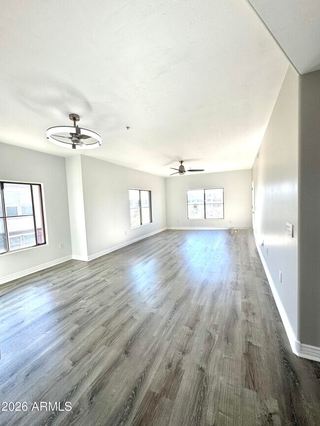 Photo - 5450 E Deer Valley Dr Unit 3023