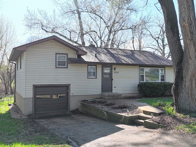 Building Photo - 5312 Winnequah Rd