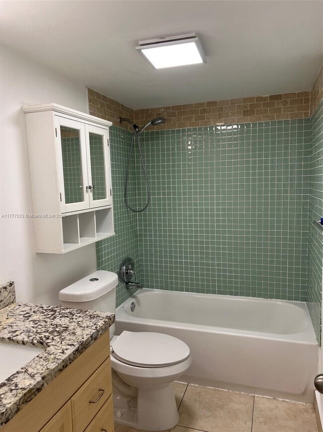 Photo - 805 SW 30th St