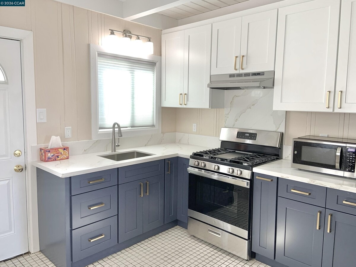 Photo - 2724 Marlborough Ave Unidad 2728