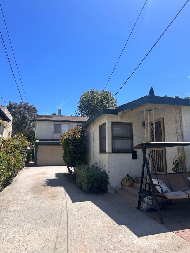 Photo - 1920 Unit B