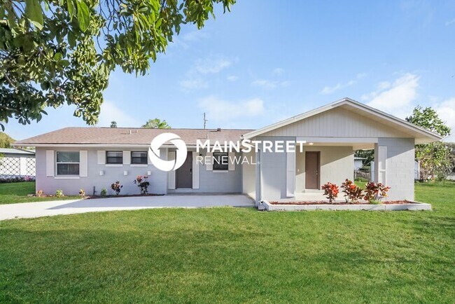 Building Photo - 3 Bedroom Pet-Friendly Home in ORLANDO, FL with Main Street Renewal