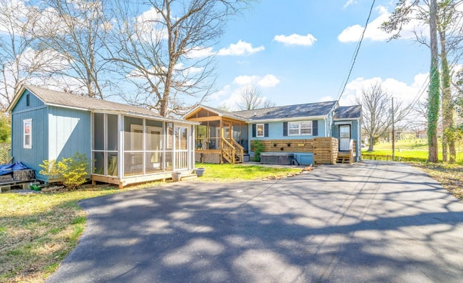 Photo - 4503 Woodlawn Pike