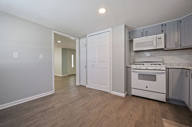 Photo - 114 Carter Ave