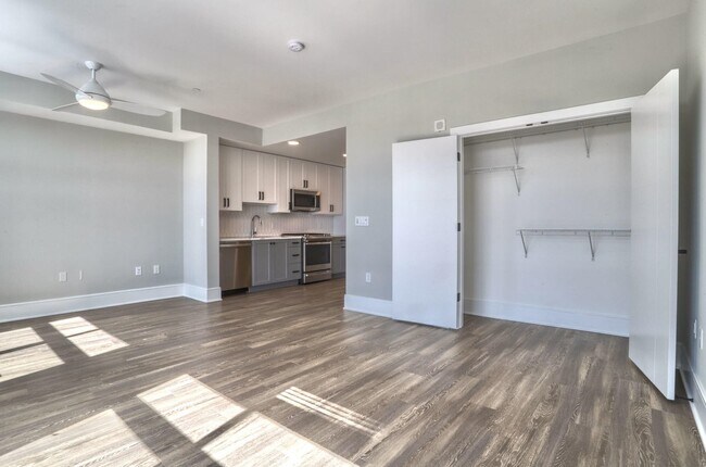 Photo - 32 Oakland Ave Unit 522