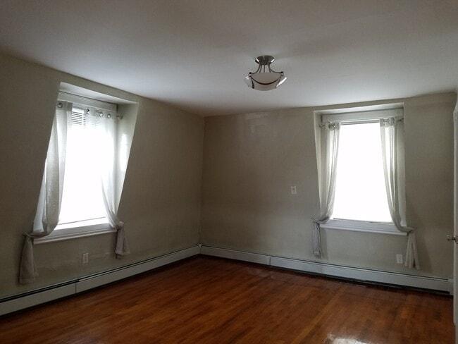 Photo - 977 Whalley Ave Unit 3
