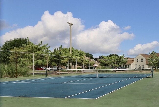 Photo - READY NOW!! Completely Updated 3-Bedroom Townhome in Kempsville Lake! Fenced Backyard - Pet Frien...