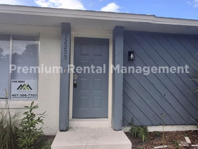 Building Photo - Exceptional Fully Remodeled 2-Bedroom, 2-Bath Duplex in University PlaceFenced Yard