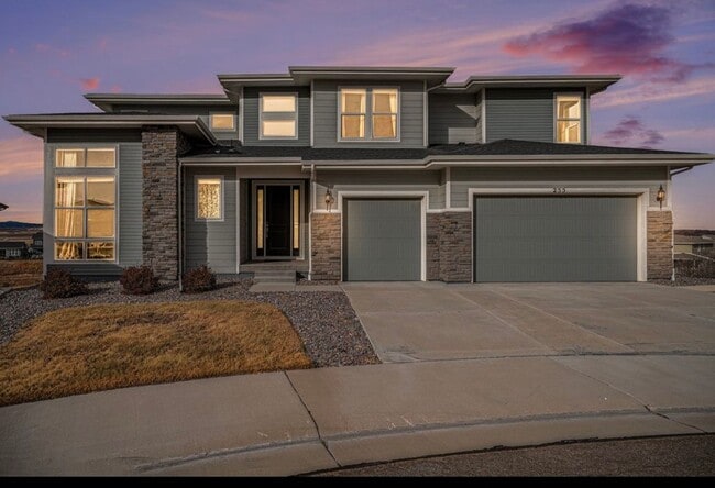 Building Photo - Castle rock 4 Bed 4 Bath luxury Home!!