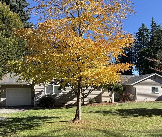 Photo - Single Story Duplex - Near Lake Goodwin