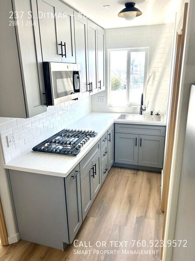 Photo - 237 S. Ditmar-#B Unit #B