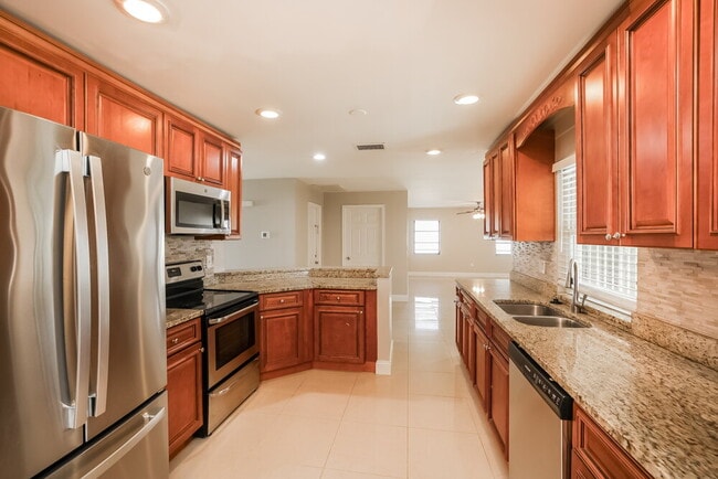 Photo - 25353 Doredo Dr